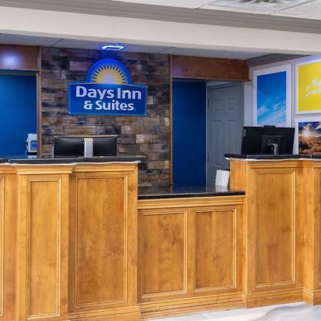Days Inn & Suites By Wyndham Commerce Zewnętrze zdjęcie